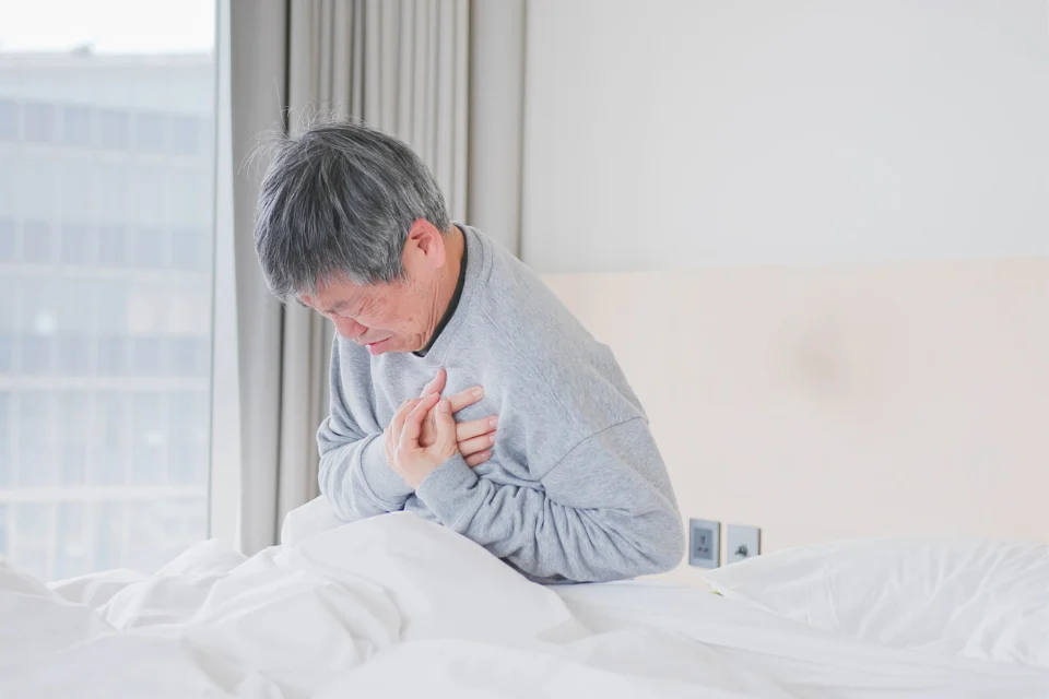 腦中風前兆有哪些？一次看懂中風前兆的5大警訊！