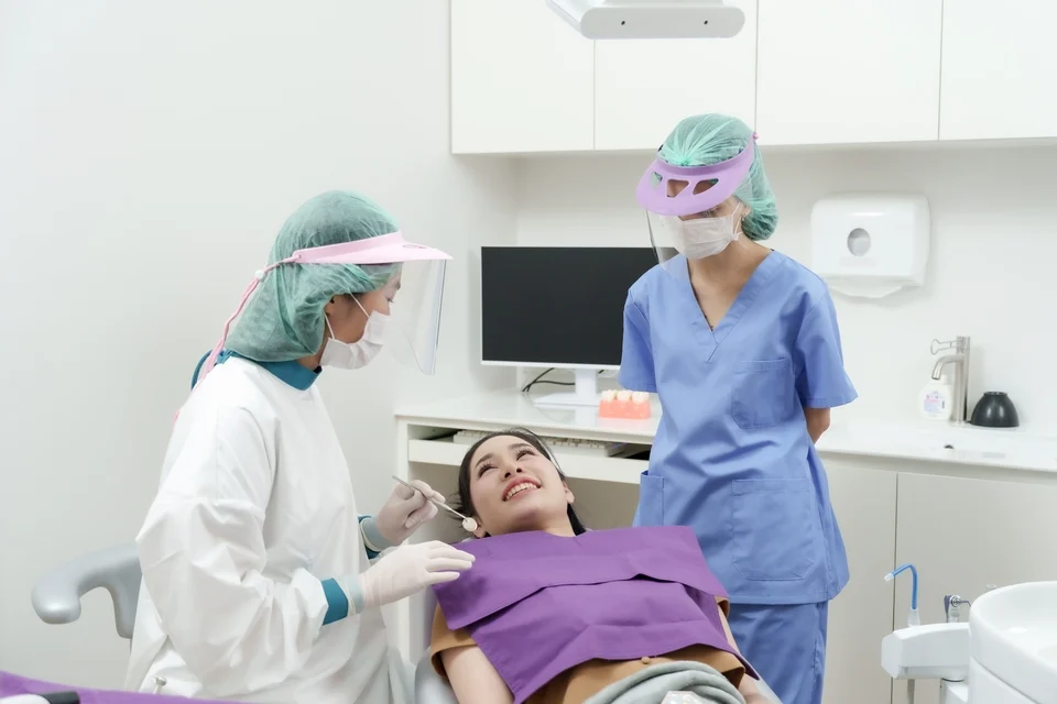 噴砂洗牙價格怎麼算？噴砂洗牙流程、效果、收費關鍵1次看